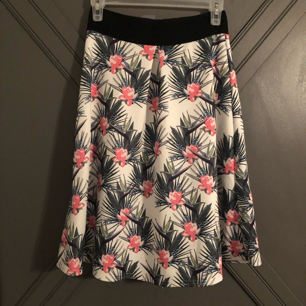 “Birds of paradise” circle skirt
